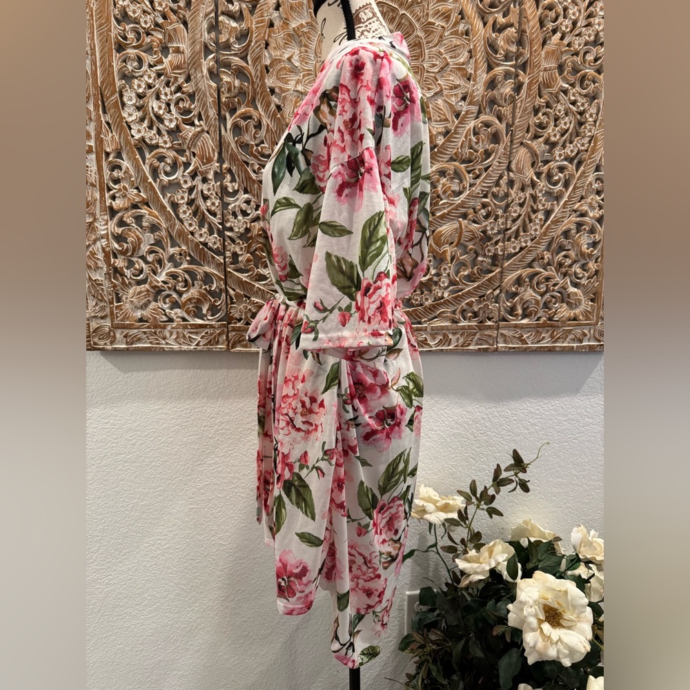 Show Me Your Mumu White & Pink Floral Kimono Shirt Sleeve Robe- One Size - Picture 7 of 13